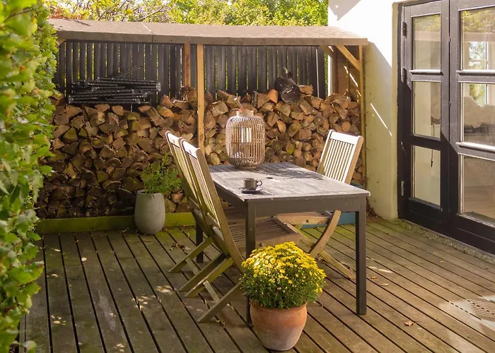 Kamilla\'S Cottage, 1 Km. From The Beach